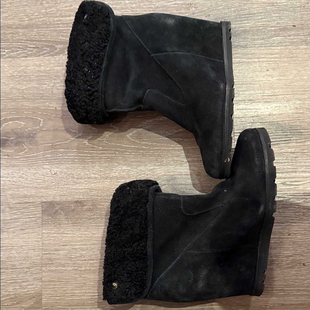 UGG Black Winter Boots with Fur Trim